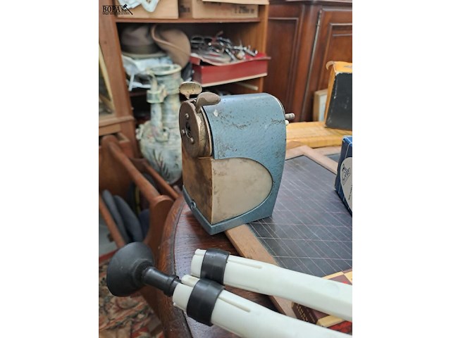 Lot 97 - lot vintage school en bureaumateriaal inclusief 2 antieken p - afbeelding 2 van  4