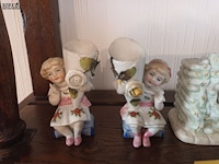 Lot 97 - porselein beeldjes. 6 stuks - afbeelding 2 van  5