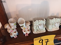 Lot 97 - porselein beeldjes. 6 stuks - afbeelding 5 van  5