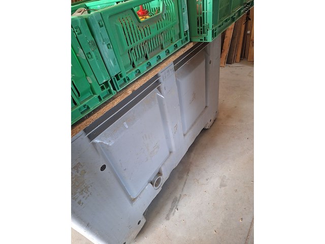 Lot 97 - pvc bak - afbeelding 2 van  2