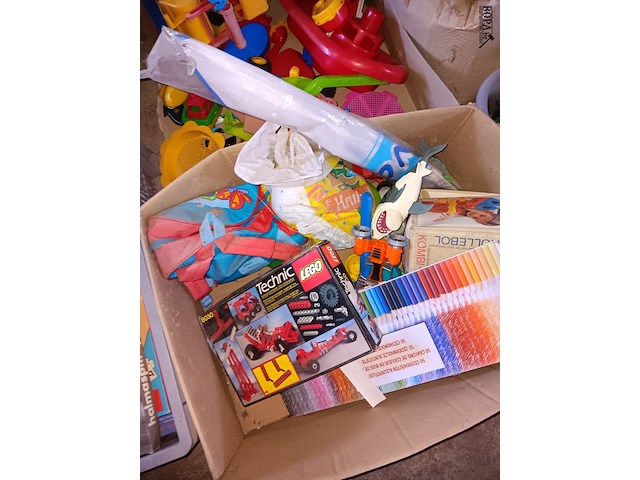 Lot 97 - speelgoed - afbeelding 7 van  8