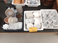 Lot 98 - aperitiefpotjes - afbeelding 1 van  4