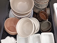 Lot 98 - aperitiefpotjes - afbeelding 2 van  4