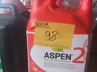 Lot 98 - benzine en kettingolie. 4 stuks