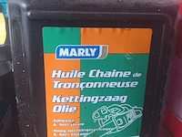 Lot 98 - benzine en kettingolie. 4 stuks - afbeelding 3 van  5