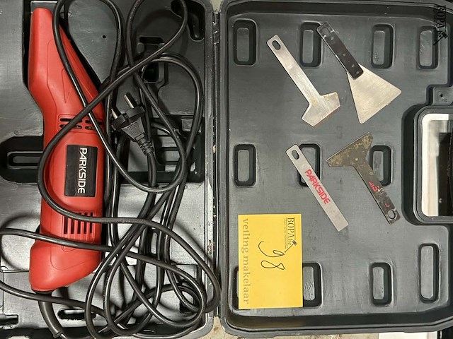Lot 98 - electrische schraper met attributen - afbeelding 1 van  4