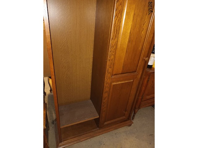 Lot 98 - hal meubel met schuifdeur en spiegel - afbeelding 5 van  5