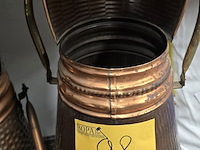 Lot 98 - koperen koolkitten 2 stuks - afbeelding 3 van  3