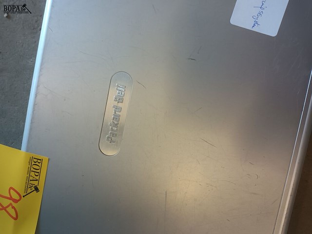 Lot 98 - laptops en tassen. 6 stuks - afbeelding 3 van  9