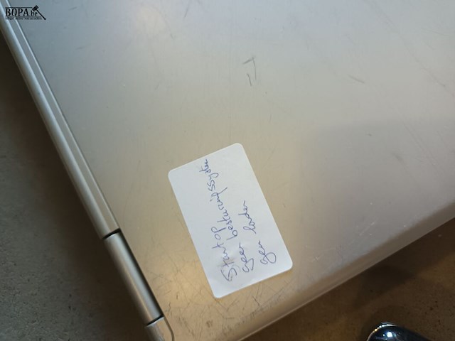 Lot 98 - laptops en tassen. 6 stuks - afbeelding 4 van  9