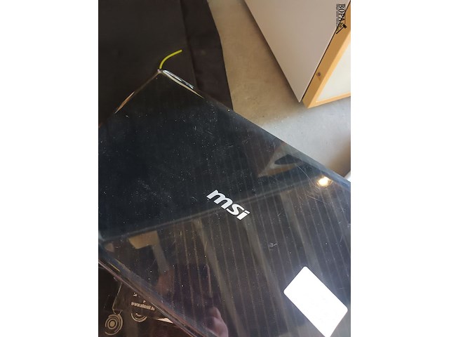 Lot 98 - laptops en tassen. 6 stuks - afbeelding 8 van  9