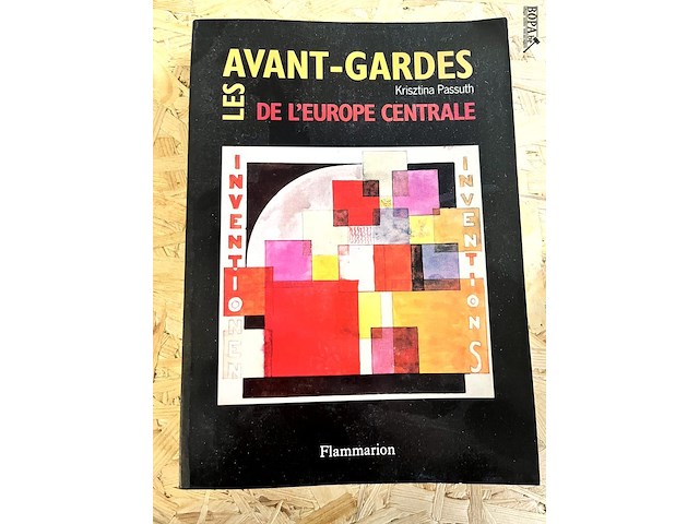 Lot 98 - les avant -gardes de l'europe centrale - afbeelding 1 van  6
