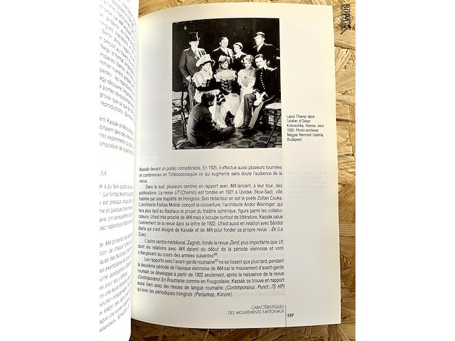 Lot 98 - les avant -gardes de l'europe centrale - afbeelding 4 van  6