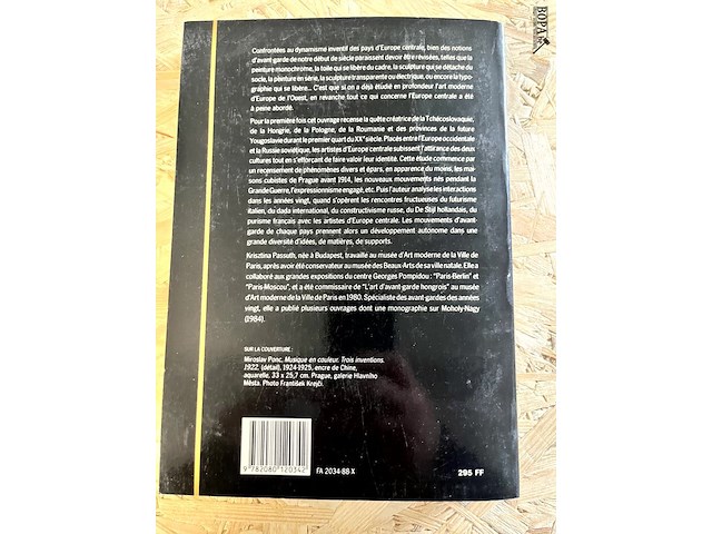 Lot 98 - les avant -gardes de l'europe centrale - afbeelding 6 van  6
