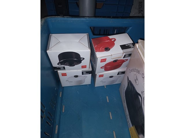 Lot 98 - ovenpotten en potjes. 6 stuks - afbeelding 4 van  4