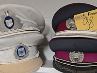 Lot 98 - roemenië 4 kepies - afbeelding 1 van  5