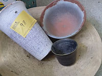 Lot 98 - set bloempotten - afbeelding 3 van  3