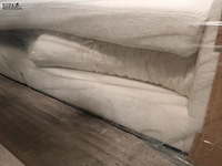 Lot 98 - sofa - afbeelding 2 van  3