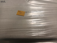 Lot 98 - sofa - afbeelding 3 van  3