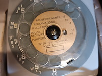 Lot 98 - vintage speelgoed telefoon - afbeelding 4 van  5