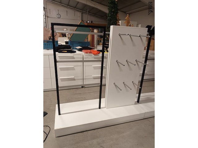 Lot 98 - winkelrek - afbeelding 3 van  3