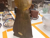 Lot 99 - beeld getekend noseda - afbeelding 3 van  5