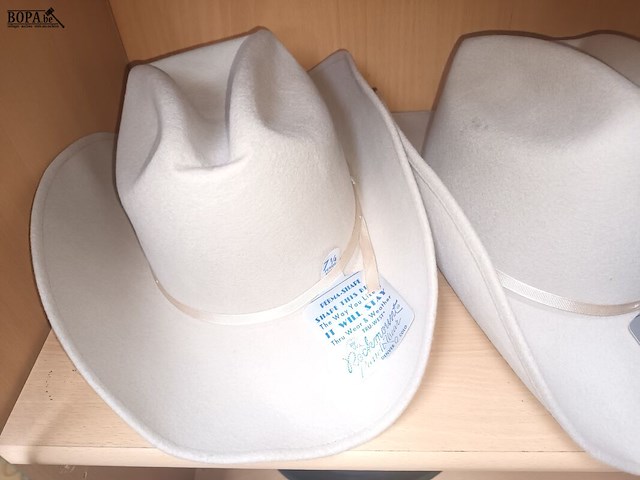 Lot 99 - cowboy hoed. 3 stuks - afbeelding 2 van  5