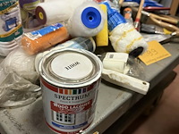 Lot 99 - diverse schildersbenodigdheden: verfrollers, kwasten,… circa - afbeelding 2 van  6