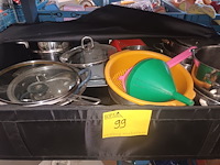 Lot 99 - kookpotten en keukengerei - afbeelding 1 van  3