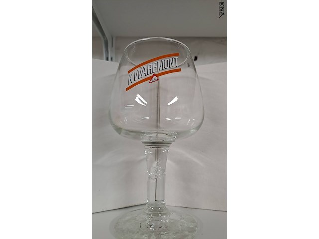 Lot 99 - kwaremont glazen 12 stuks - afbeelding 1 van  2