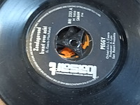 Lot 99 - muziek single’s. 9 stuks - afbeelding 7 van  7