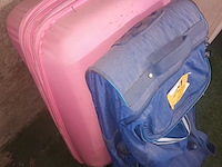 Lot 99 - reiskoffers. 2 stuks - afbeelding 2 van  2