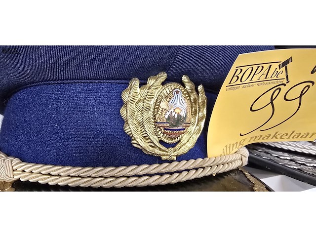 Lot 99 - roemenië 3 kepies + 1 pet - afbeelding 2 van  5