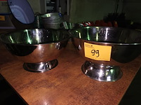 Lot 99 - ronde inox ijsemmers. 2 stuks - afbeelding 1 van  4