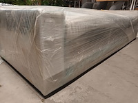 Lot 99 - sofa - afbeelding 2 van  5