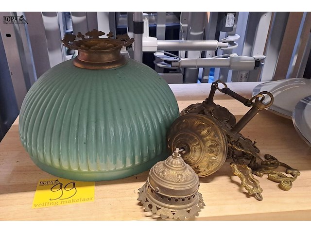 Lot 99 - vintage luchter diameter 35 cm - afbeelding 1 van  3
