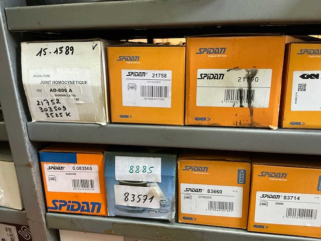 Lot aandrijvingsonderdelen - afbeelding 11 van  27