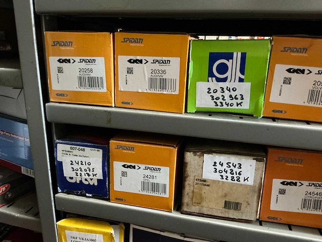 Lot aandrijvingsonderdelen - afbeelding 24 van  27