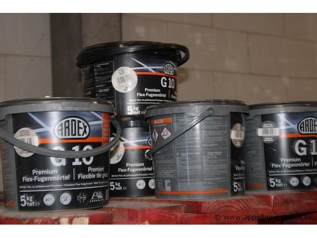 Lot aangebroken potten wo. leefbeton - afbeelding 4 van  4