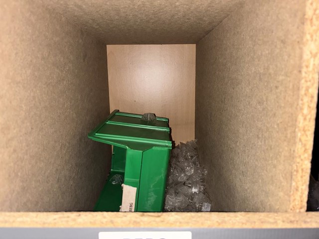 Lot afdekkapjes - afbeelding 6 van  9
