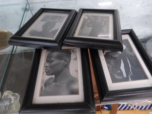 Lot afrikaanse foto's in kader (4) - afbeelding 1 van  2