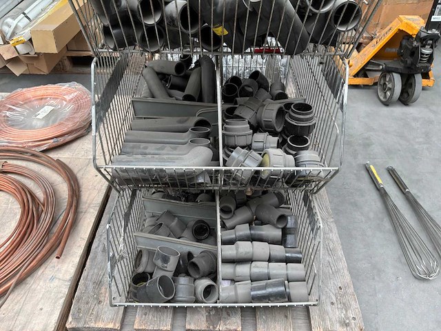 Lot afvoer pvc koppelstukken + lasapparaat - afbeelding 4 van  5