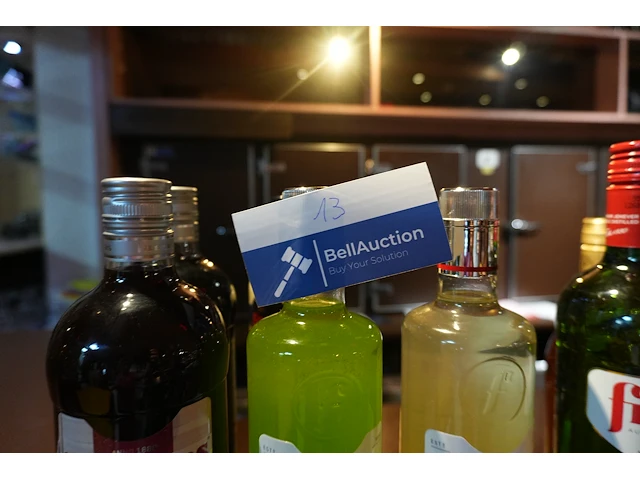 Lot alcoholische dranken - afbeelding 2 van  7