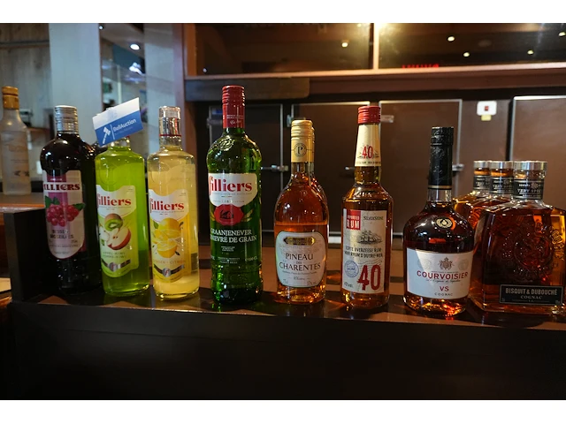 Lot alcoholische dranken - afbeelding 5 van  7