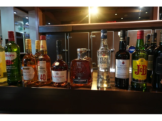 Lot alcoholische dranken - afbeelding 6 van  7