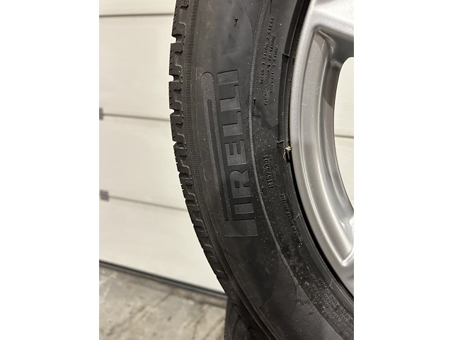 Lot alu-velgen + winterbanden porsche (4st) - afbeelding 3 van  5