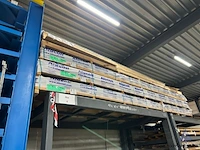 Lot aluminium composiet panelen van het merk alucoil, type larson fr anodic brushed glossy. de panelen hebben afmetingen van 4 x 1500 x 6000 mm