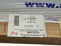 Lot aluminium composiet panelen van het merk alucoil, type larson fr anodic brushed glossy. de panelen hebben afmetingen van 4 x 1500 x 6000 mm - afbeelding 4 van  5