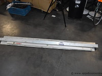 Lot aluminium latten plus waterpas - afbeelding 1 van  2