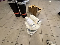 Lot antibacteriele vochtige doekjes emmer - afbeelding 2 van  2